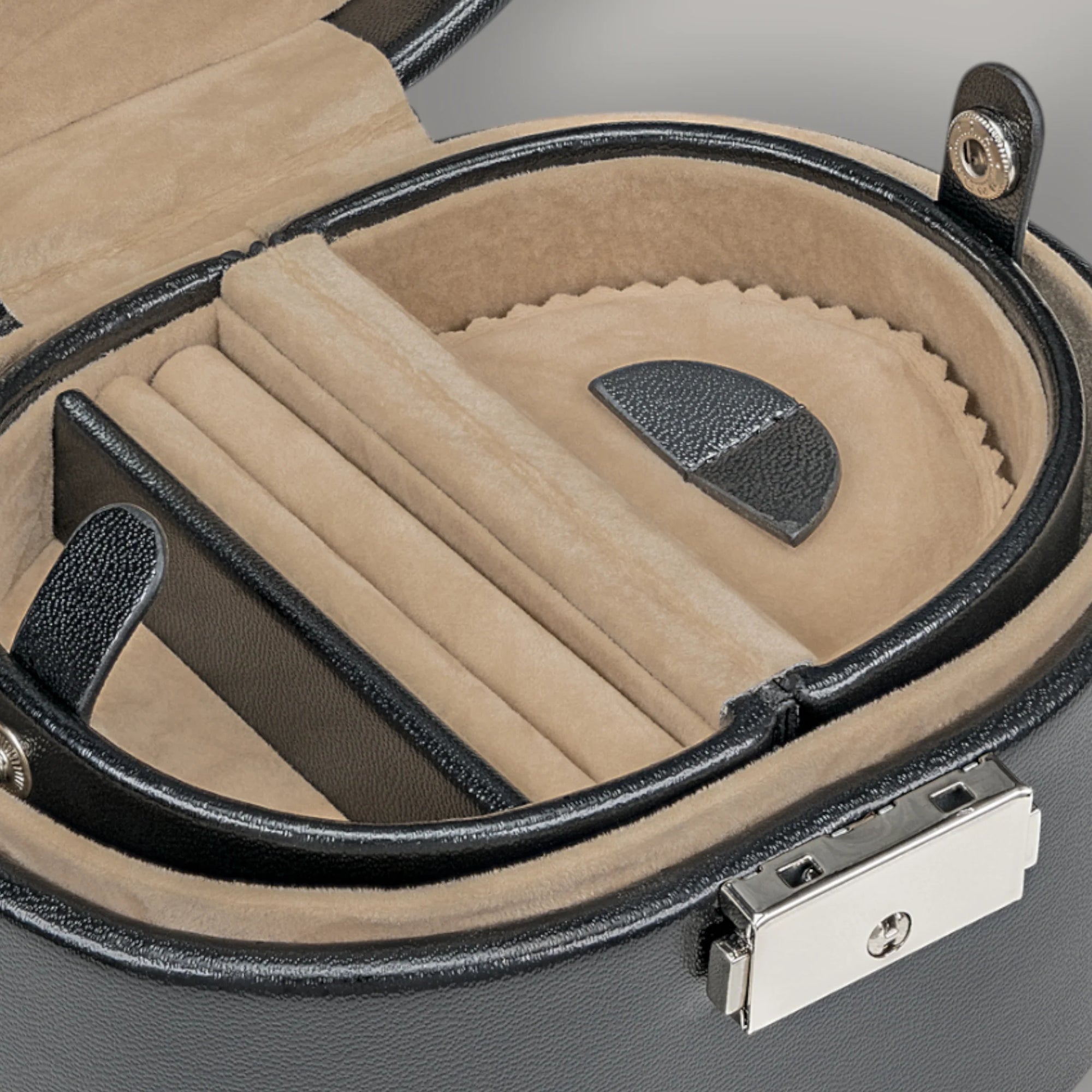 Piccolo portagioie con inserto (utilizzabile come custodia da viaggio separata) Merino / nero