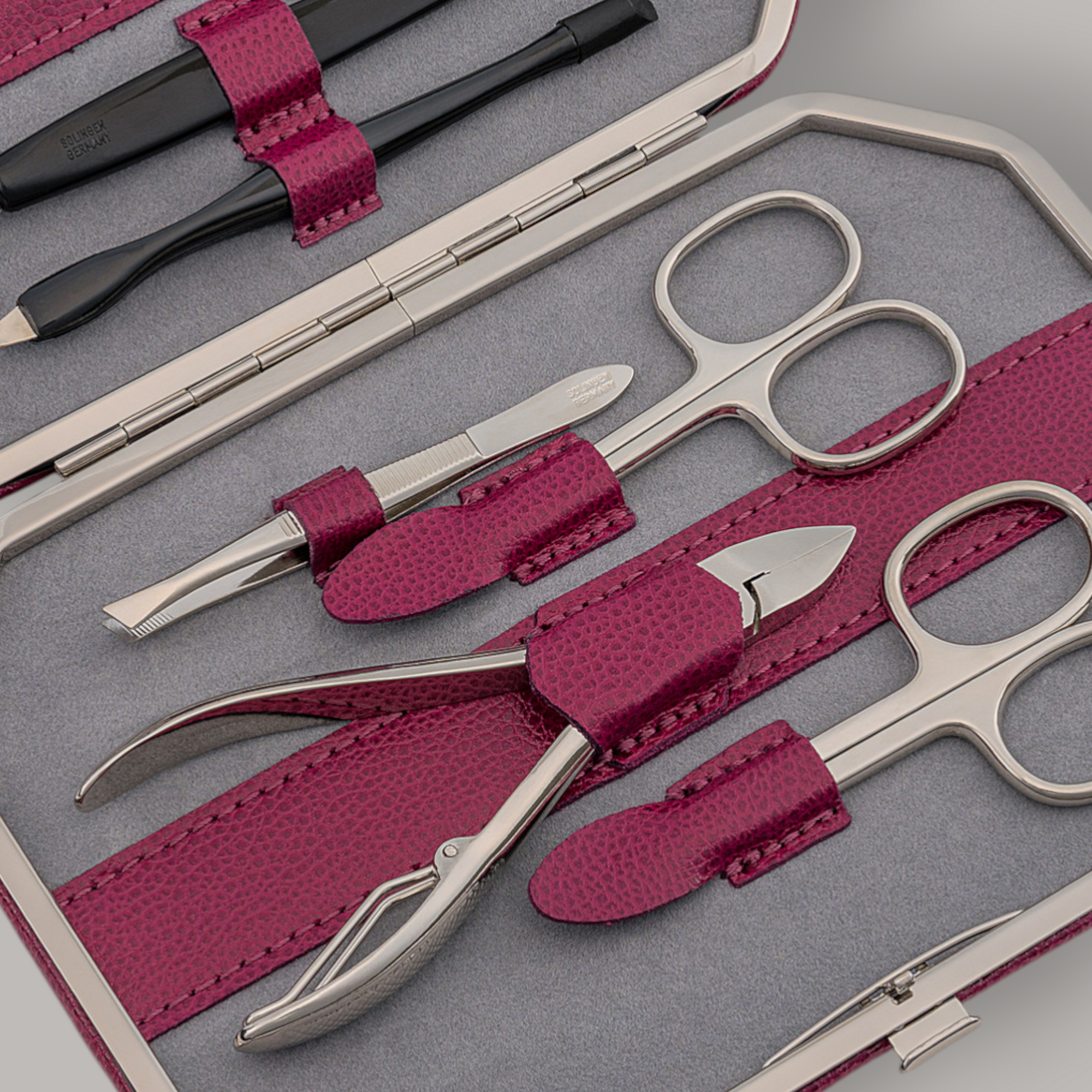 Astuccio per manicure da 10 pezzi Beluga / berry (pelle)