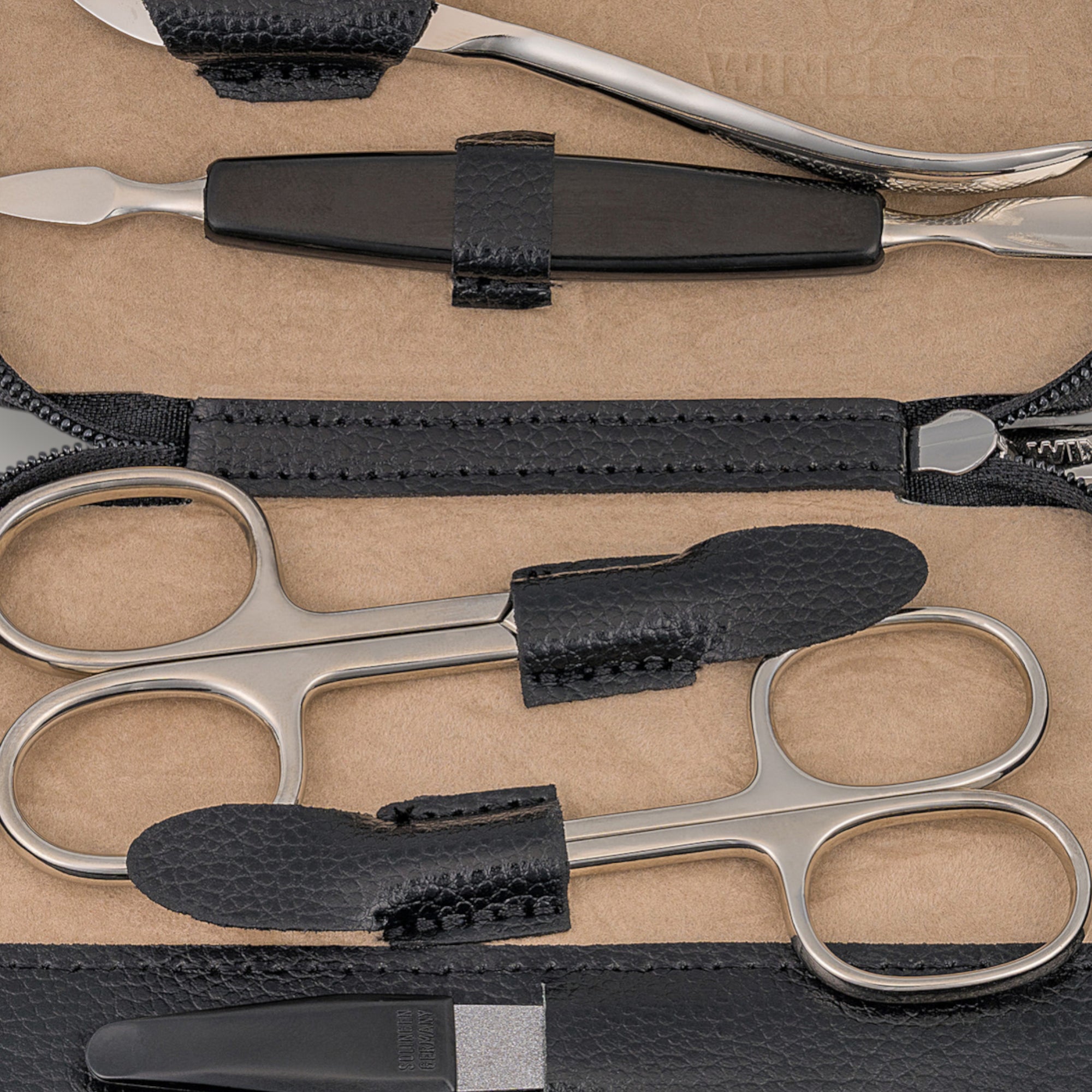 Astuccio per manicure da 6 pezzi Beluga / nero (pelle)